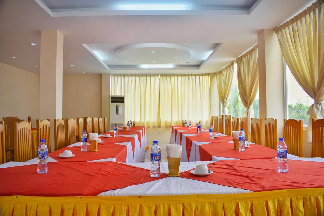 Shwe Poe Eain Hotel New Bagan ภายนอก รูปภาพ