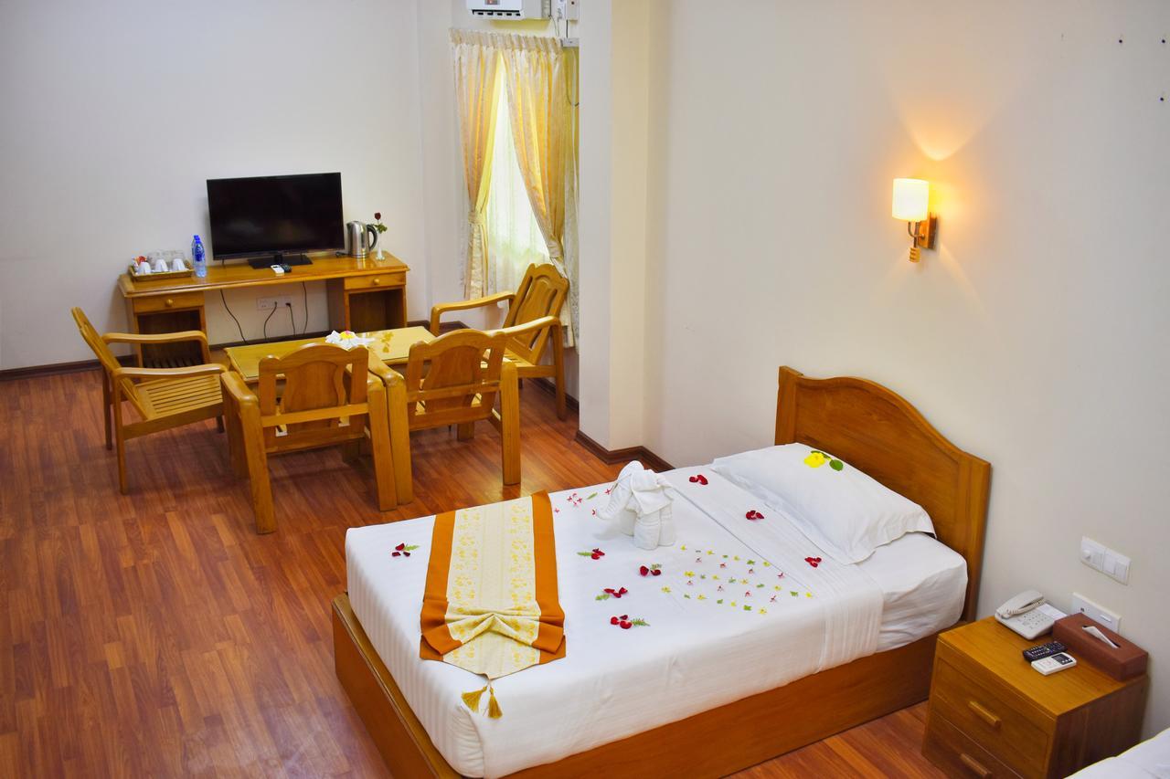 Shwe Poe Eain Hotel New Bagan ภายนอก รูปภาพ