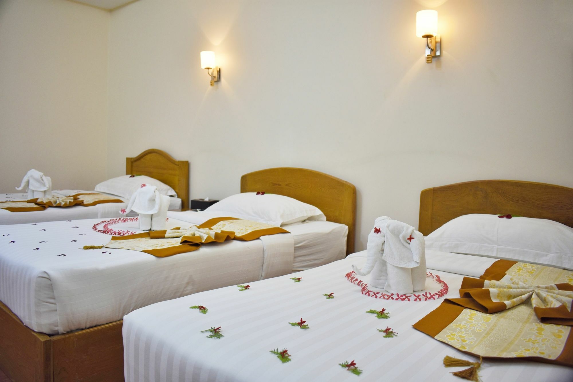 Shwe Poe Eain Hotel New Bagan ภายนอก รูปภาพ
