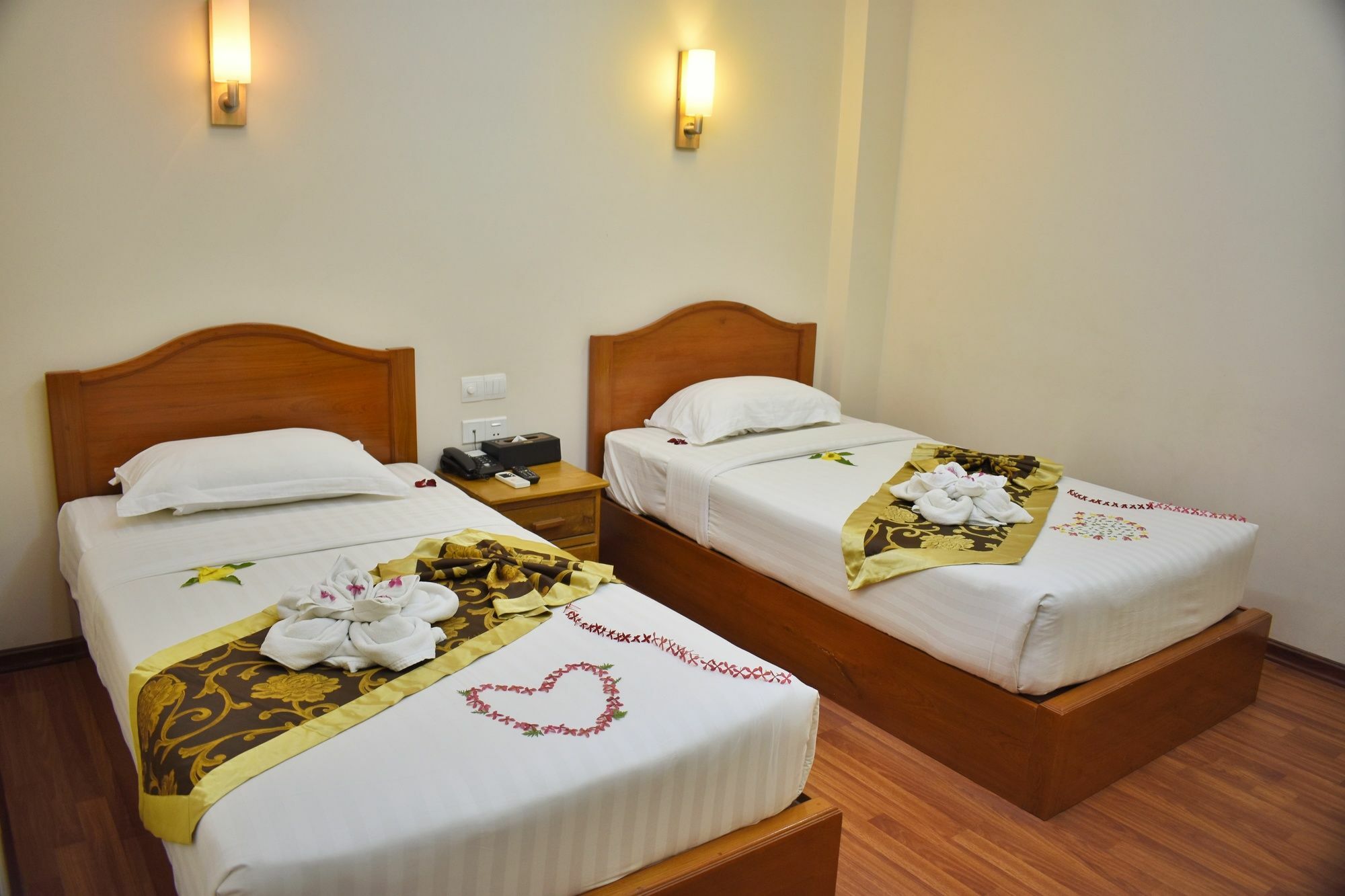 Shwe Poe Eain Hotel New Bagan ภายนอก รูปภาพ