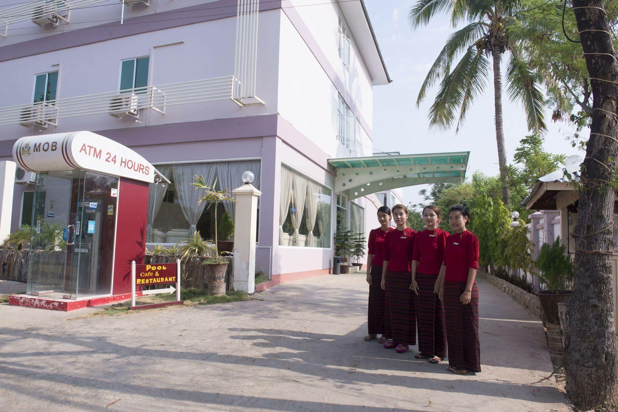 Shwe Poe Eain Hotel New Bagan ภายนอก รูปภาพ