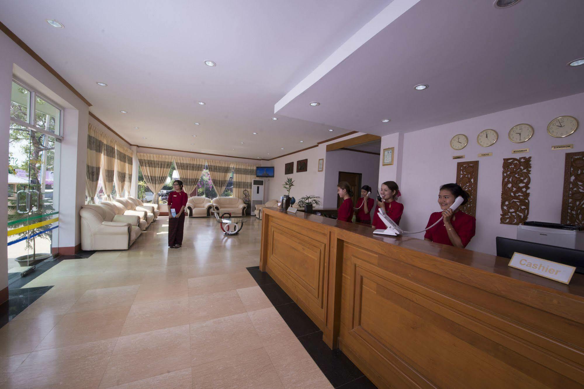 Shwe Poe Eain Hotel New Bagan ภายนอก รูปภาพ