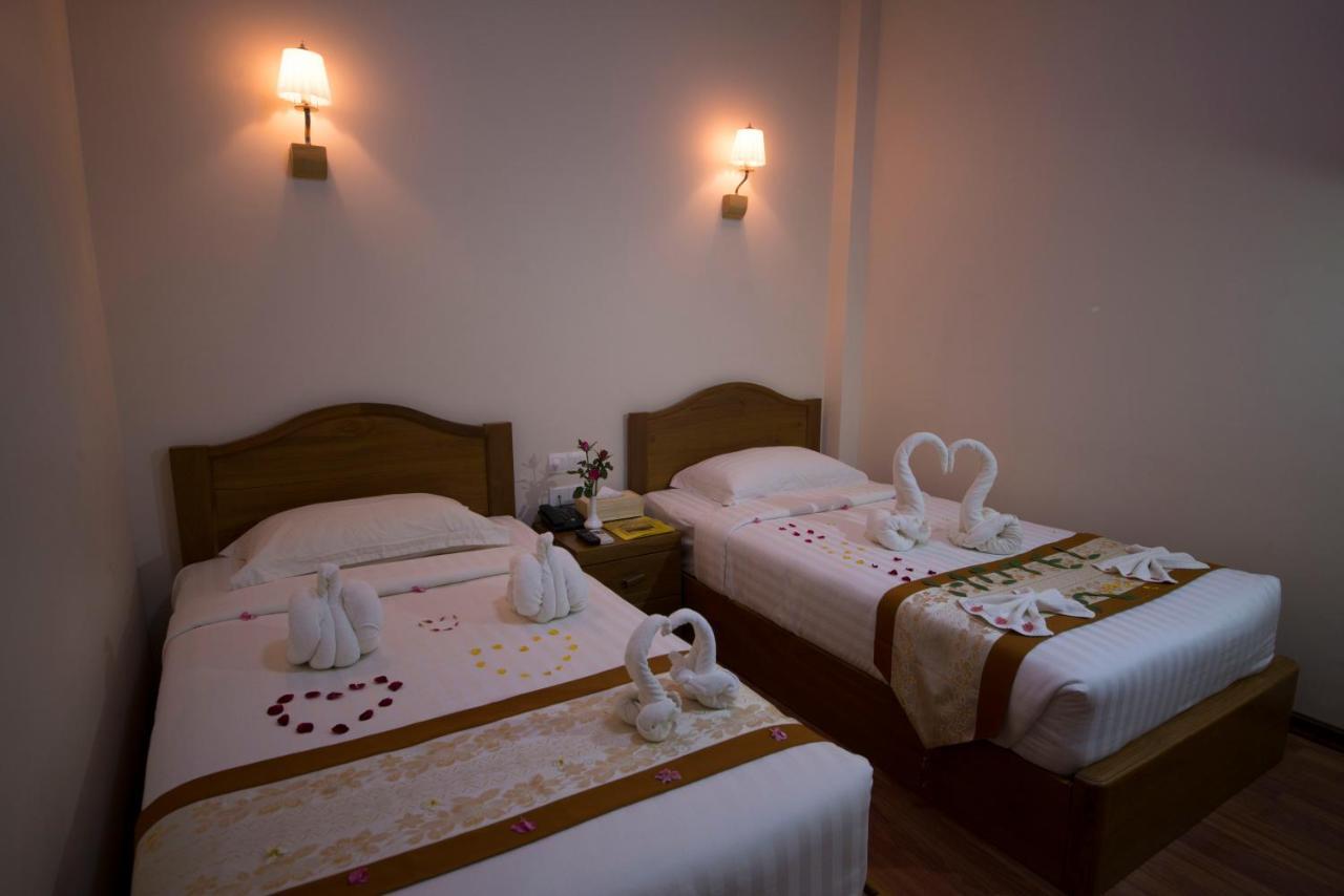 Shwe Poe Eain Hotel New Bagan ภายนอก รูปภาพ