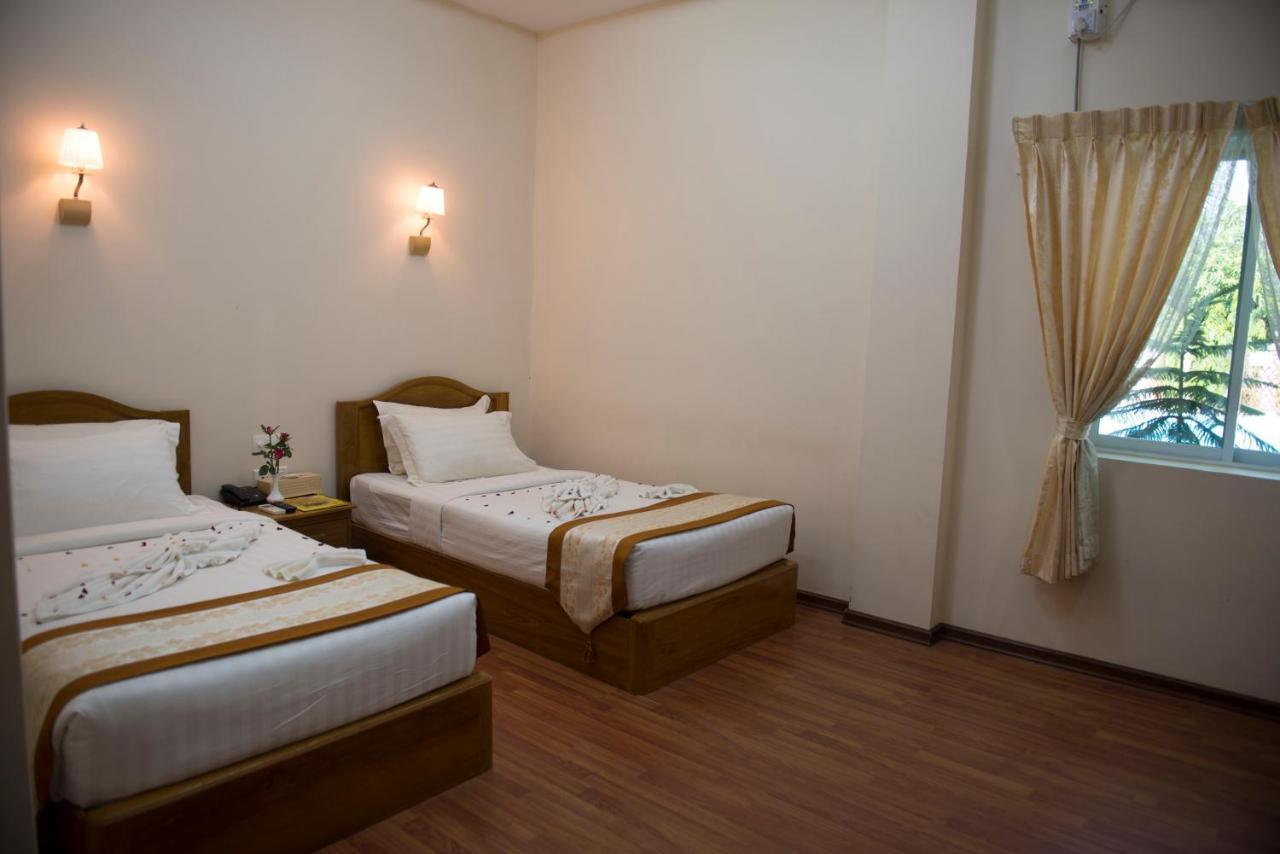 Shwe Poe Eain Hotel New Bagan ภายนอก รูปภาพ