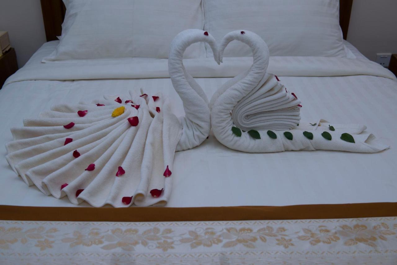 Shwe Poe Eain Hotel New Bagan ภายนอก รูปภาพ