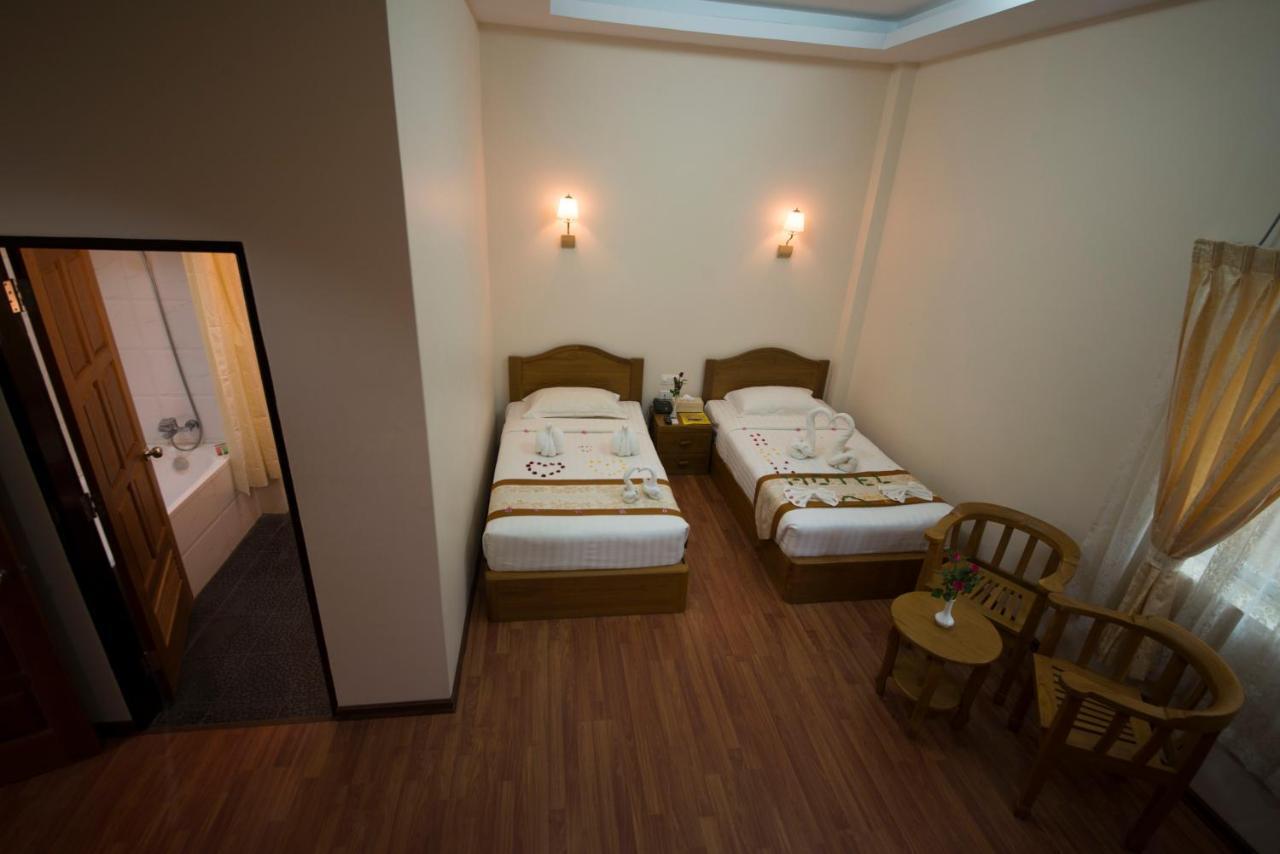 Shwe Poe Eain Hotel New Bagan ภายนอก รูปภาพ